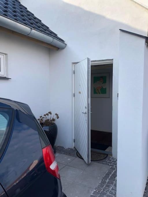 Cozy, Quiet Guest House Perfect For Business Or Pleasure Hillerød Extérieur photo